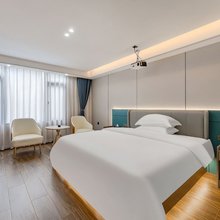 哈啰轻酒店(深圳宝安国际机场T3航站楼固戍地铁站店)