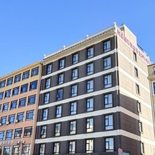 如家睿柏·云酒店(唐县国防东路店)