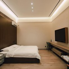 灵寿县漫奢酒店(科技信息学院店)