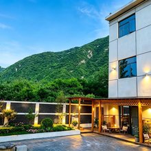 悦山居·揽岳 Luxury 环山观景民宿(华山景区游客中心店)