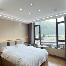 巴松湖难忘客栈(结巴村店)