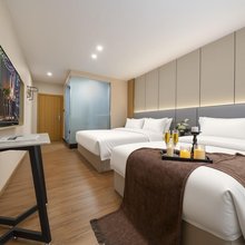 呈悦·luse酒店(重庆万州万达广场高笋塘店)