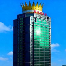 兴义皇冠酒店(桔山广场梦乐城购物中心店)