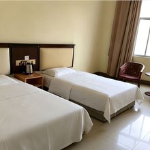 蓝景旅业(玉林财经学校店)