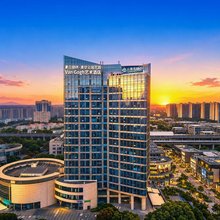 夏日胡杨·高空云端花园·Van Gogh艺术酒店(昆山兆丰路地铁站店)