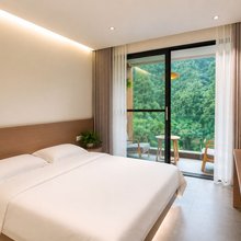 荣琴 ·Classic ·亲子休闲度假美宿 (四面山景区店)