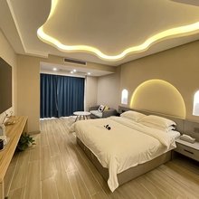 小憩云影音民宿(韩森寨地铁站店)