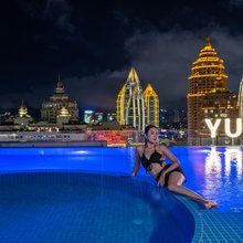 晖廷云居高空泳池度假酒店(西双版纳景洪告庄西双景星光夜市店)