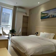 三都山景江畔美景酒店