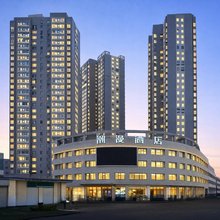 潮漫酒店(十堰万达广场店)