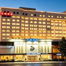 天鹅主题文化宾馆(郑州火车站二七广场店)