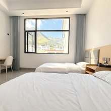 良栖山院民宿(乌蒙大草原店)