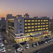 威海众诚酒店(威海站韩乐坊店)