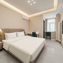 云小缨电竞酒店(郑州客运北站店)