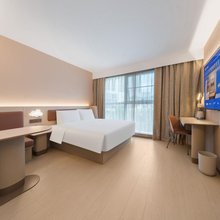 汉庭南京景枫中心百家湖地铁站酒店