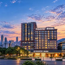 丽怡酒店(重庆解放碑步行街洪崖洞景区店)