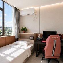 鲸殿MAX电竞青旅(星悦广场店)