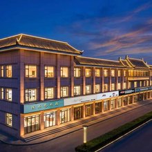 唯景丽致酒店(张掖大佛寺鼓楼店)