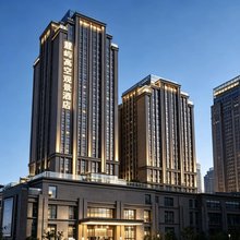 麓屿·高空观景酒店(昆明高铁南站春融街地铁站店)