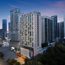 希予酒店(菱角湖万达广场店)