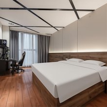酷玩电竞酒店(无锡惠山万达广场店)