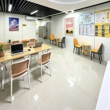 伯虎之家纯女青旅(江南万达亭洪路地铁站店)