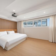 寒舍精品酒店(南京湖南路狮子桥步行街玄武湖景区店)