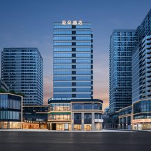 重庆九龙坡奥体中心体育场亚朵酒店