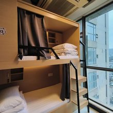 一只猫·纯女士青年旅舍(光谷软件园店)
