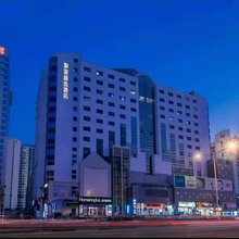 如家精选酒店(上海亚新广场长寿路地铁站店)