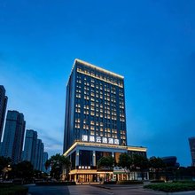 漫巢云逸酒店(阜阳万达广场宝龙广场店)