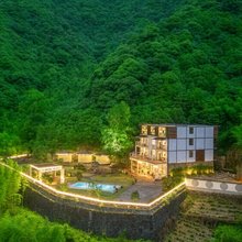 安吉山恩·半麓庭度假民宿(十八道湾漂流店)