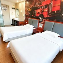 汽车主题酒店(哈尔滨冰雪大世界店)