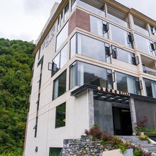 雪宇·Vale·临溪伴山豪邸(卧龙店)