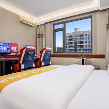 亦爱·电竞酒店(元江太阳城广场店)