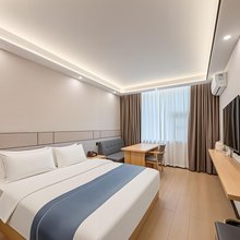 湖东宾馆(南门风情小吃街区信阳火车站店)