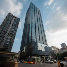 沐光江景电竞影院民宿