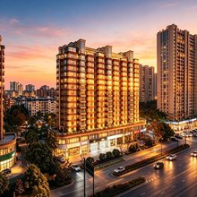 丽呈睿轩酒店(杭州公望街地铁站富阳银泰店)