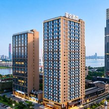 菲仑高空江景酒店(南昌红谷滩江西省博物馆店)