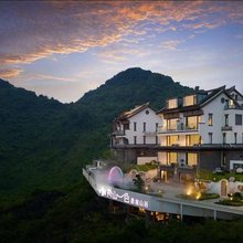 秀山一色悬崖山居民宿(英德奥园巧克力王国店)