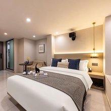 缦云设计·轻居公寓(沙贝地铁站店)