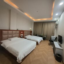 柠梦酒店(长沙月亮岛罐子岭地铁站店)