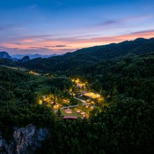 云涧·峡谷崖居|森野度假营地(天门山镇七星山景区店)