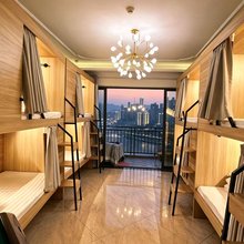 拾光山城纯女青旅(来福士店)