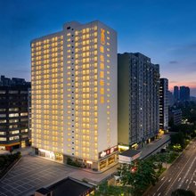 维也纳国际酒店(深圳坂田杨美地铁站店)