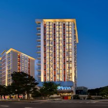 丽呈酒店(贵阳龙洞堡国际机场砂之船奥特莱斯店)
