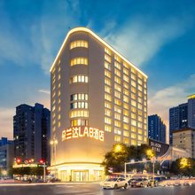 朵兰达LAB酒店(贺龙体育馆五一广场店)