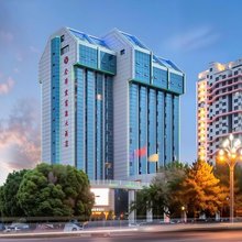 奎屯金泽宏富泉大酒店(奎屯站乌苏街店)