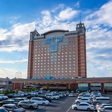 乌鲁木齐华凌大饭店(红山公园时代广场CCMALL店)