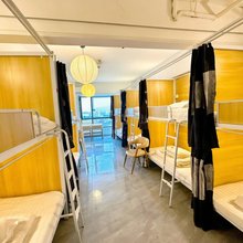 后海里青年旅舍(蜀都万达店)